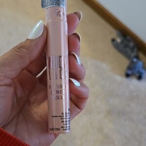 Nude Look Full Volume Defining Mascara - Cream
